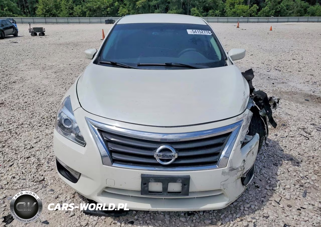 2014 Nissan Altima 2.5 S VIN:1N4AL3AP4EN383403 - 5