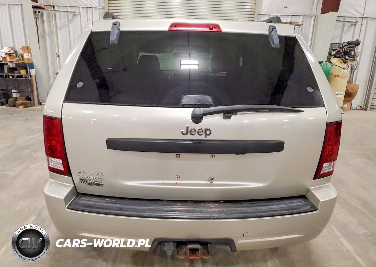 2009 Jeep Grand Cherokee Laredo VIN:1J8HR48P49C552638 - 6