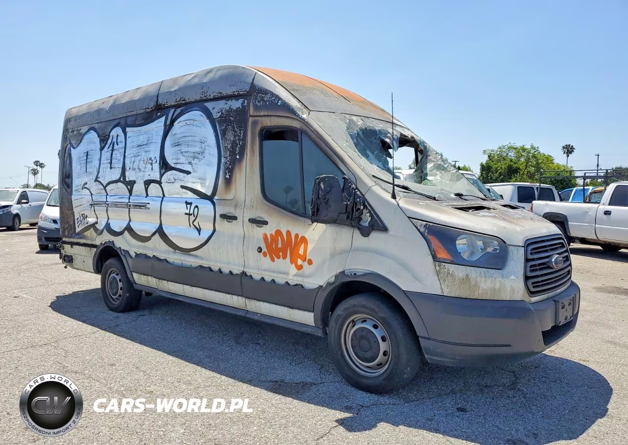2015 Ford Transit 350 Delivery Van VIN:1FTSW3XG8FKA01633 - 4