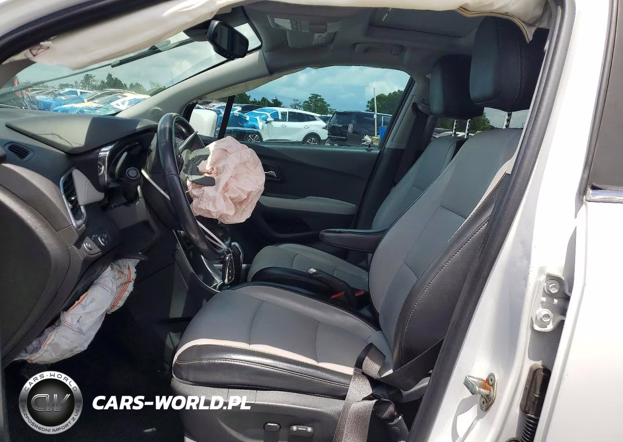 2020 Chevrolet Trax Premier VIN:3GNCJMSB2LL233425 - 7