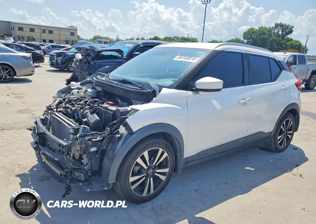 2020 Nissan Kicks Sv