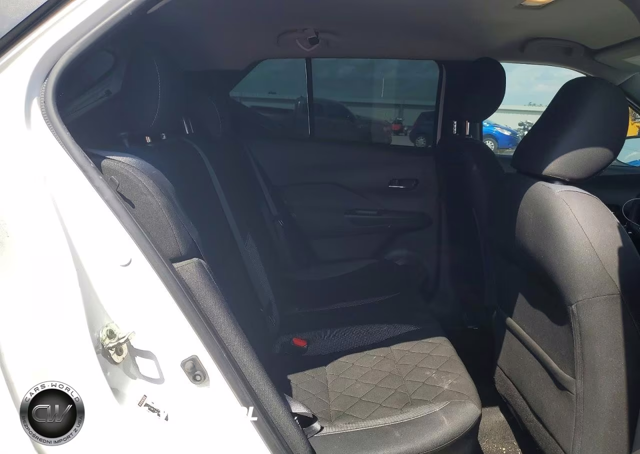 2020 Nissan Kicks Sv VIN:3N1CP5CV9LL483298 - 10