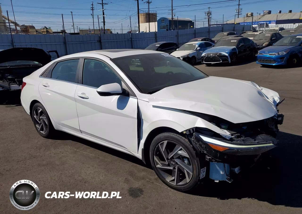 2025 Hyundai Elantra Limited VIN:KMHLN4DJ8SU141687 - 4