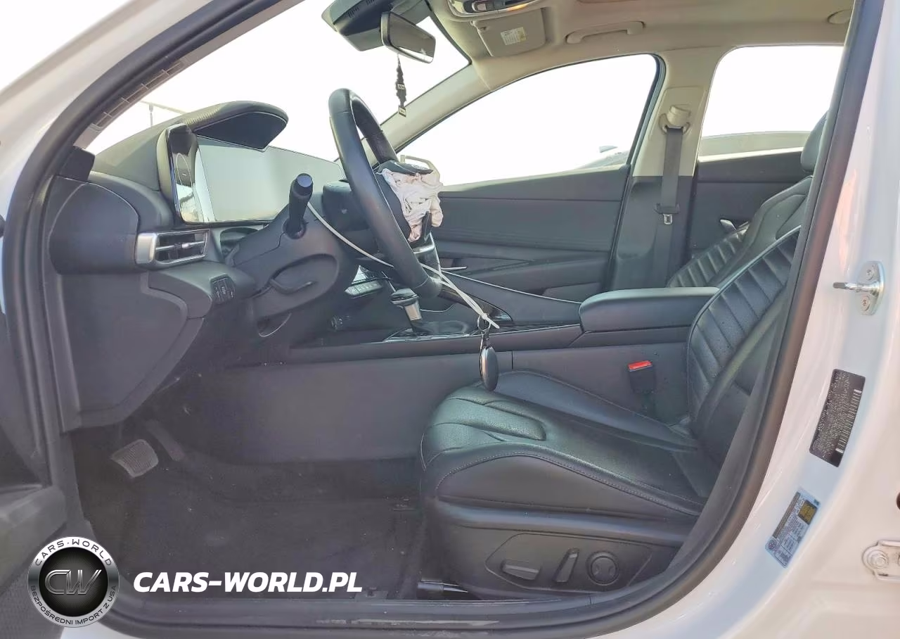 2025 Hyundai Elantra Limited VIN:KMHLN4DJ8SU141687 - 7
