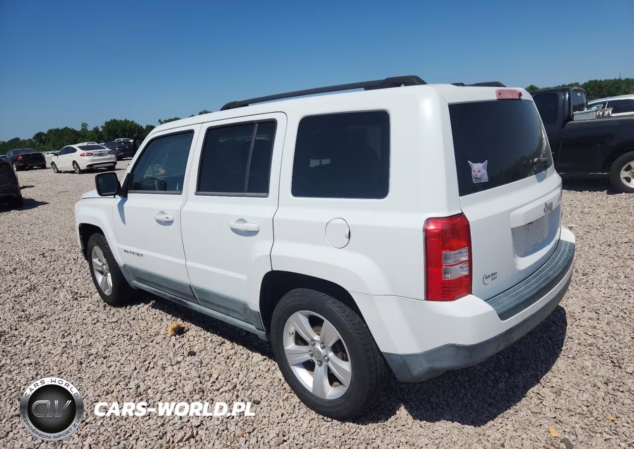 2011 Jeep Patriot Sport VIN:1J4NT1GA6BD132445 - 2