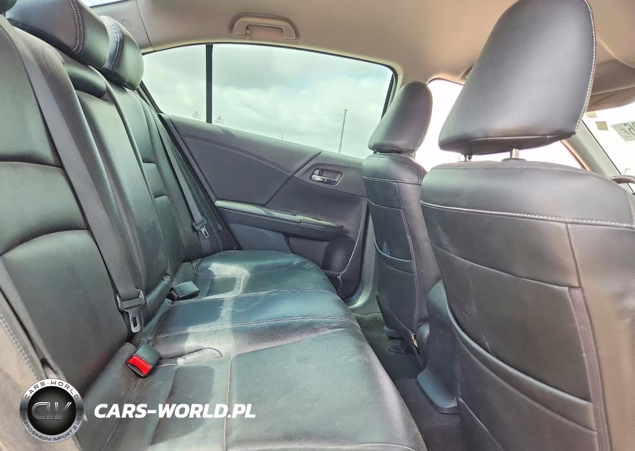 2015 Honda Accord Sport VIN:1HGCR2F57FA084307 - 10