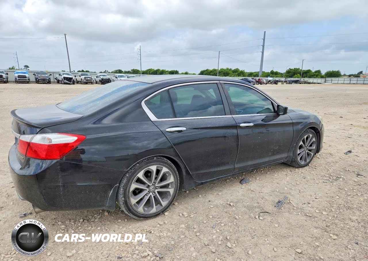 2015 Honda Accord Sport VIN:1HGCR2F57FA084307 - 3