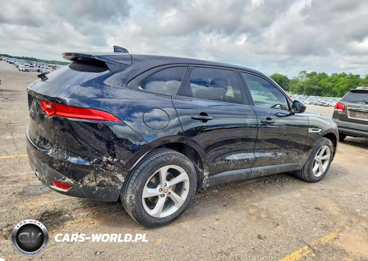 2018 Jaguar F-Pace Premium VIN:SADCJ2GX6JA236046 - 3