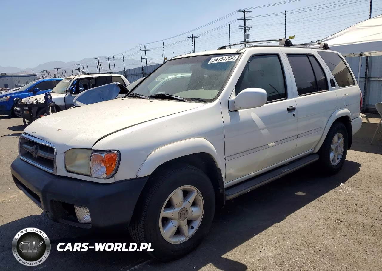 1999 Nissan Pathfinder Xe