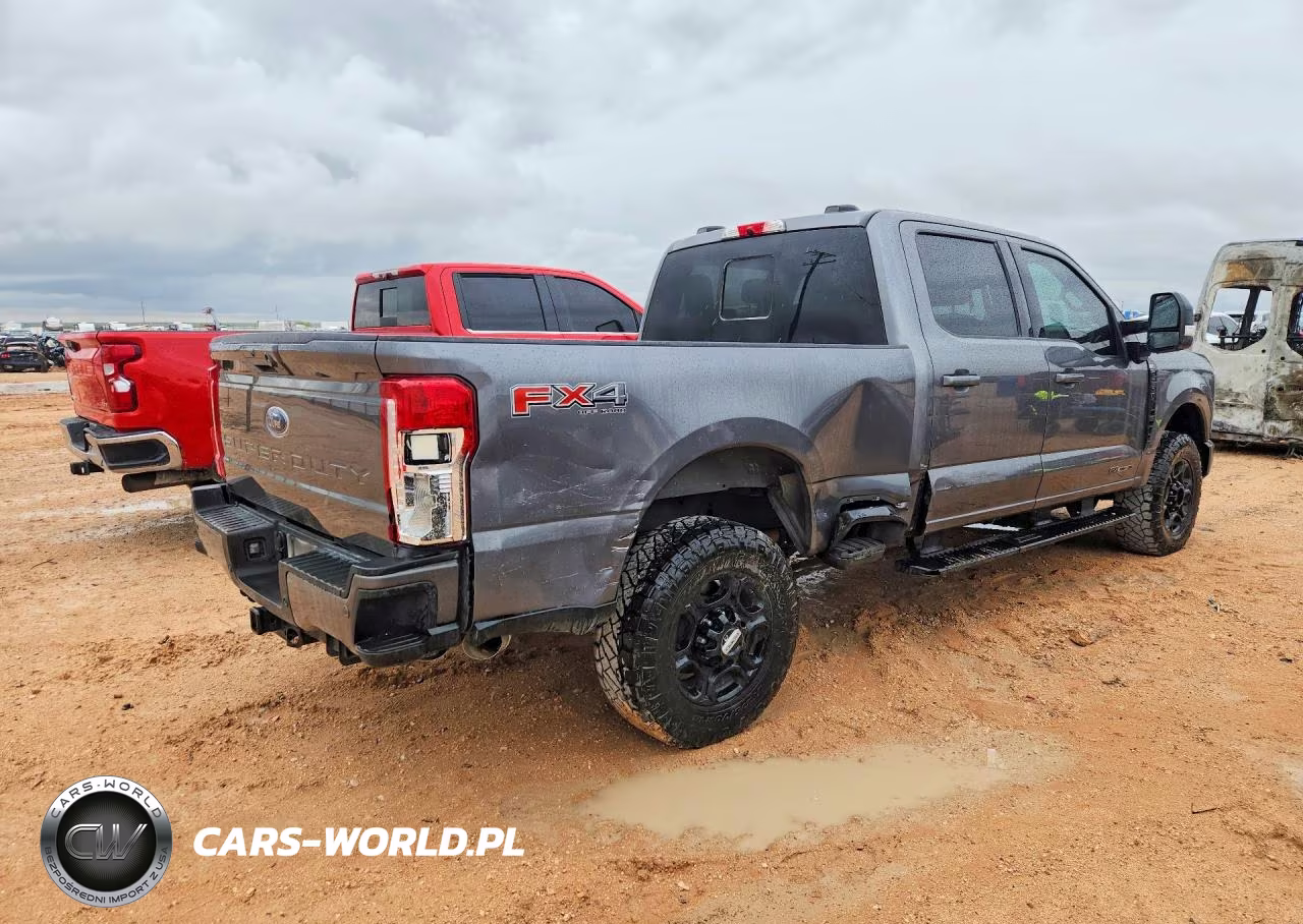 2023 Ford F250 Super Duty VIN:1FT8W2BTXPEC99675 - 3