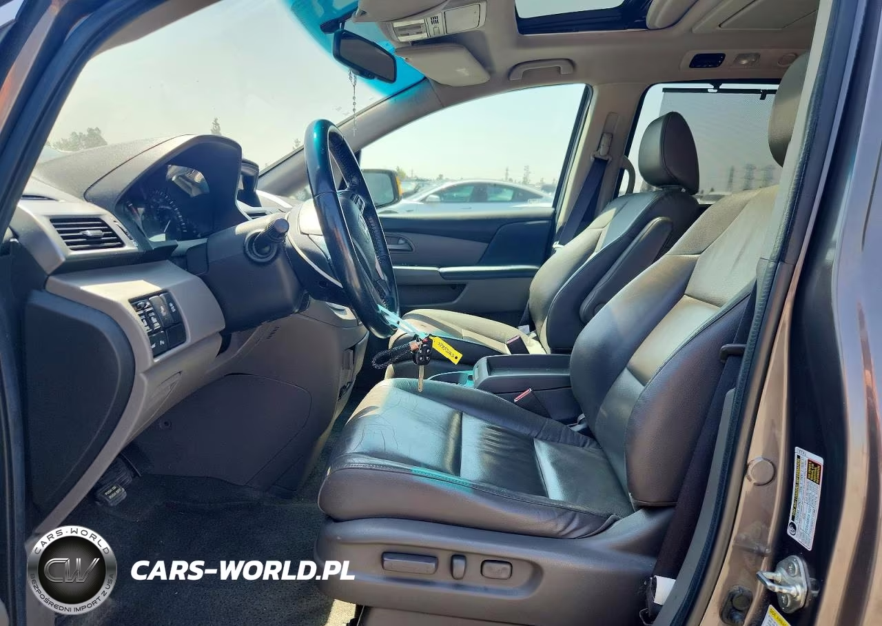 2012 Honda Odyssey Touring VIN:5FNRL5H92CB136277 - 7