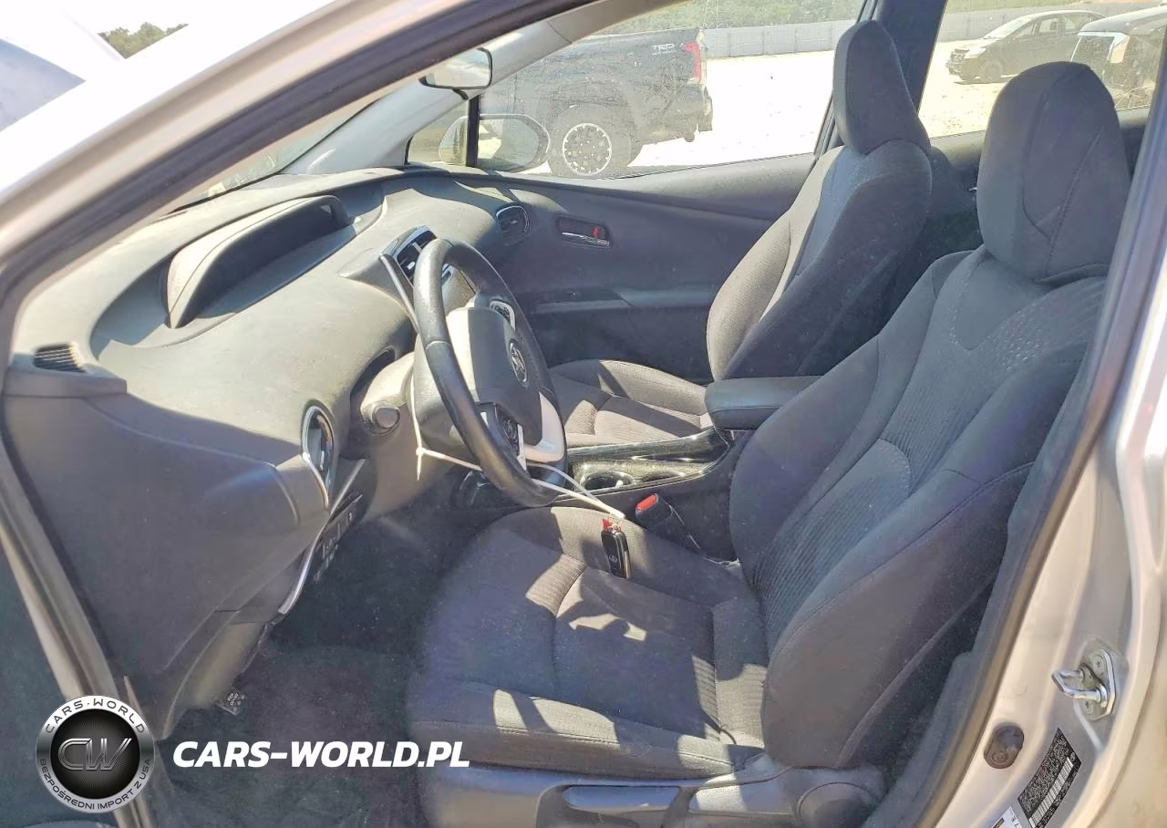 2017 Toyota Prius Prime Plus VIN:JTDKARFP7H3037619 - 7