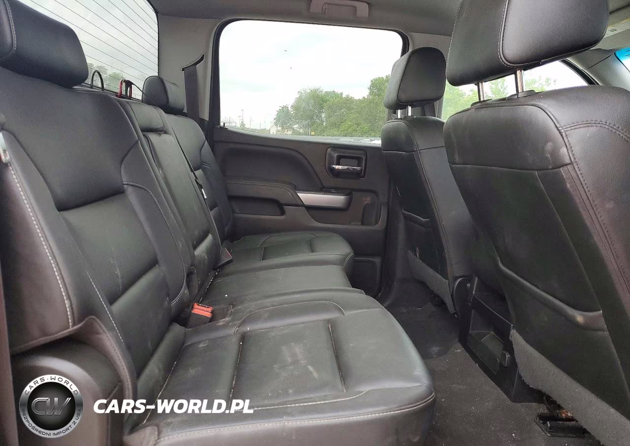 2018 Chevrolet 1500 Silve VIN:3GCUKREC0JG502815 - 10