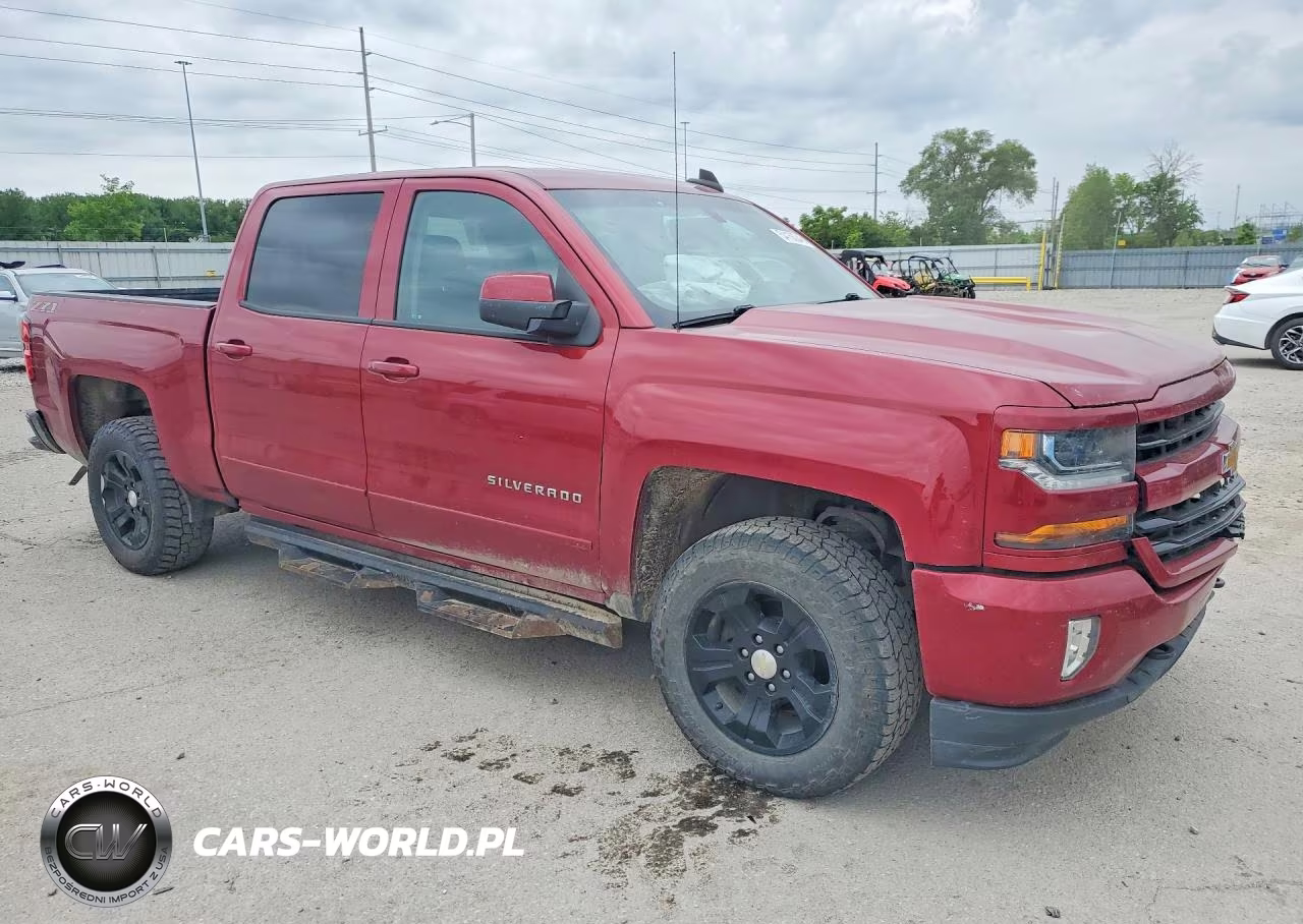 2018 Chevrolet 1500 Silve VIN:3GCUKREC0JG502815 - 4