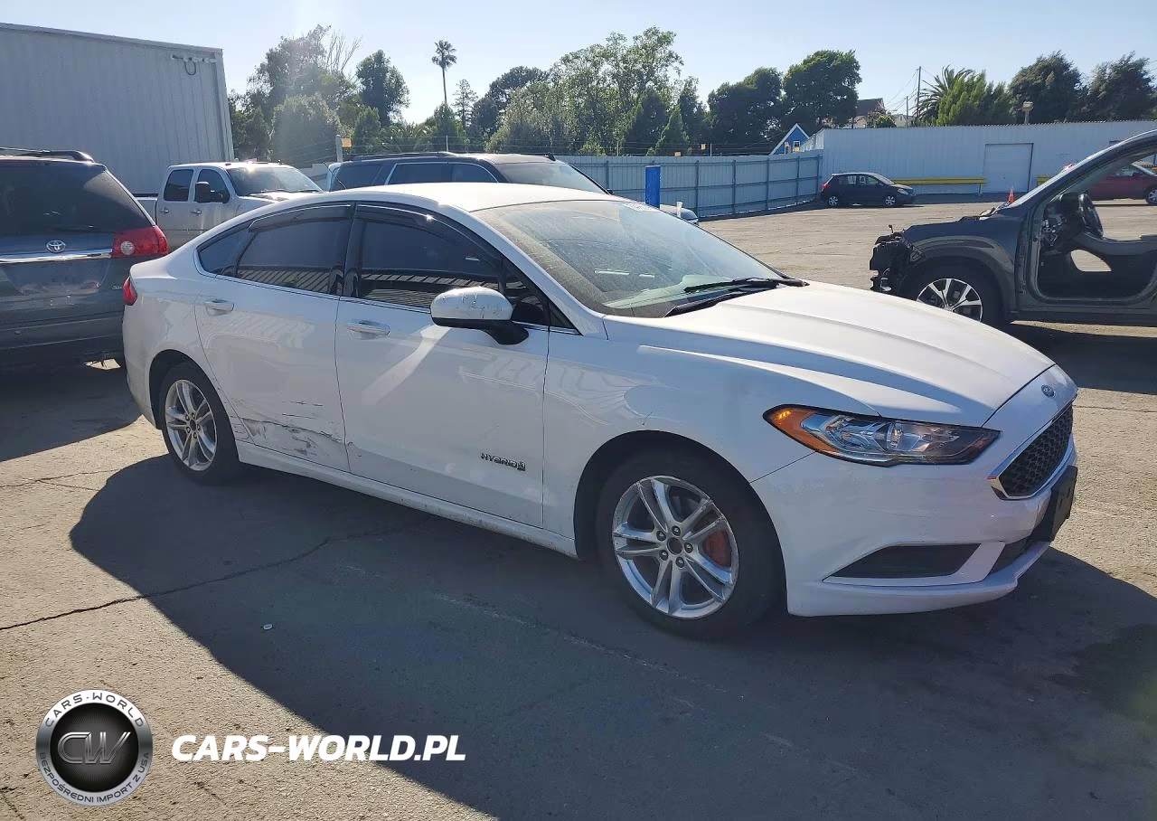 2018 Ford Fusion Se Hybrid VIN:3FA6P0LU6JR193914 - 4