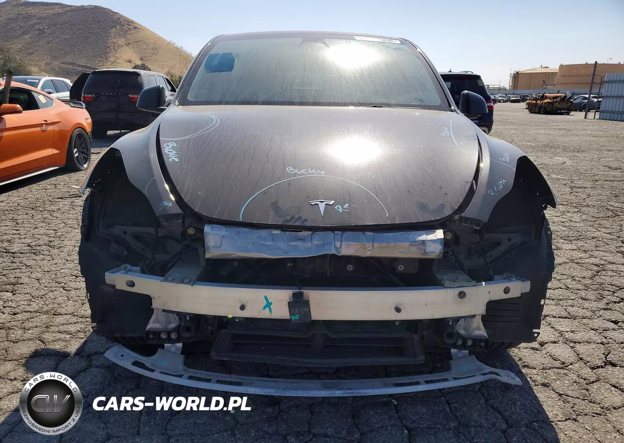 2021 Tesla Model Y VIN:5YJYGDEE0MF146688 - 5