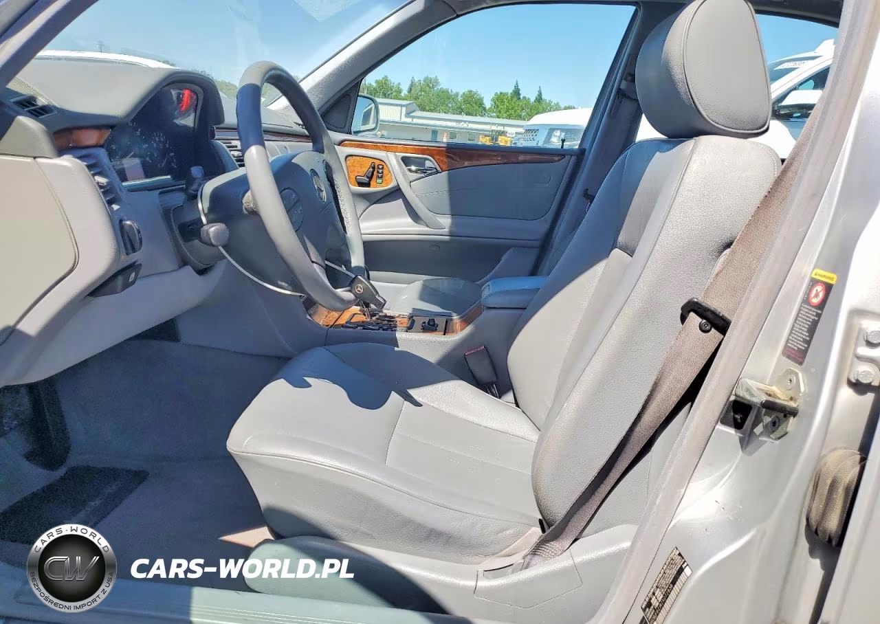 2002 Mercedes-Benz E 320 4Matic VIN:WDBJF82J82X072838 - 7