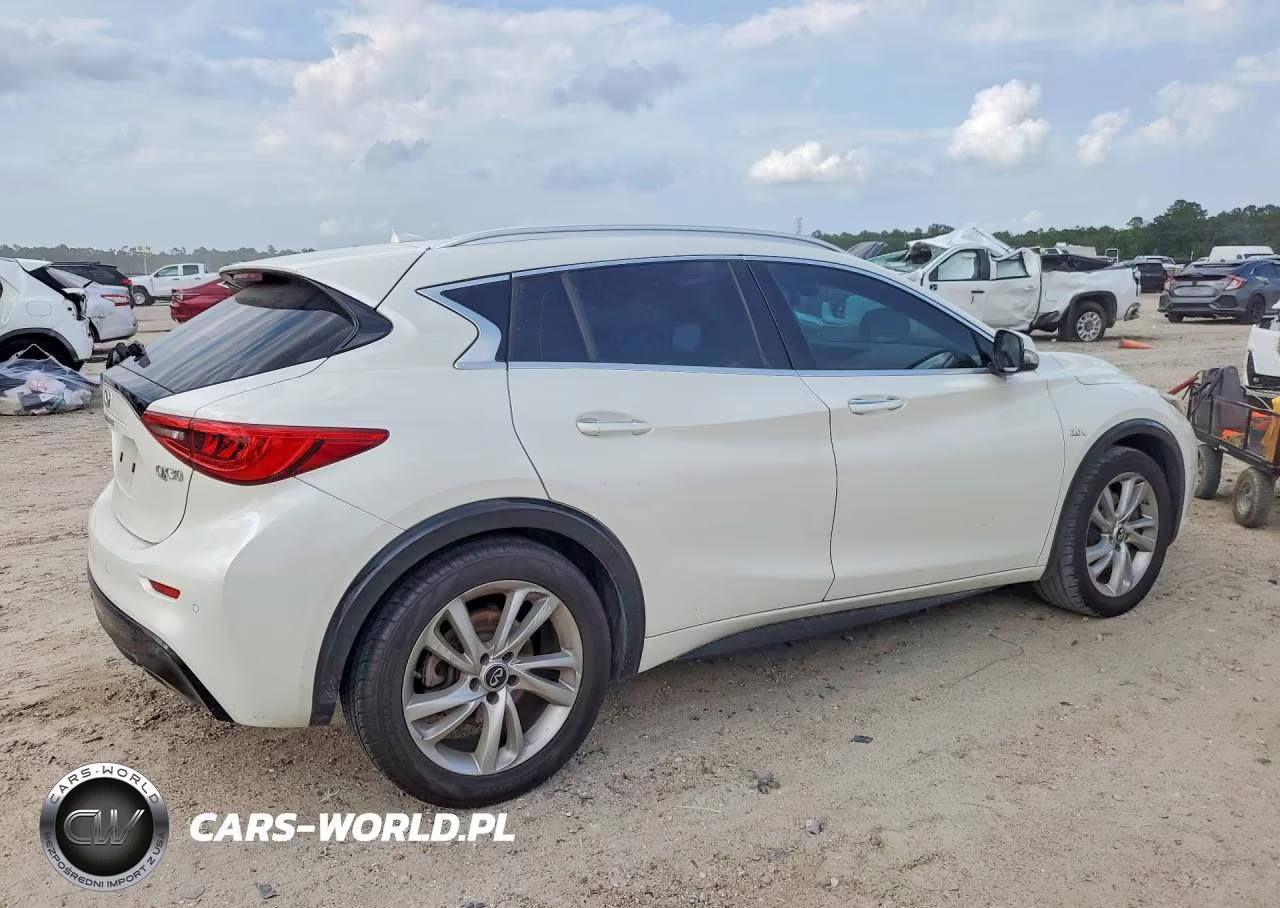 2017 Infiniti Qx30 Base VIN:SJKCH5CP2HA036254 - 3