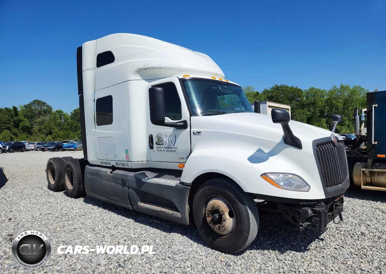 2021 International Lt625