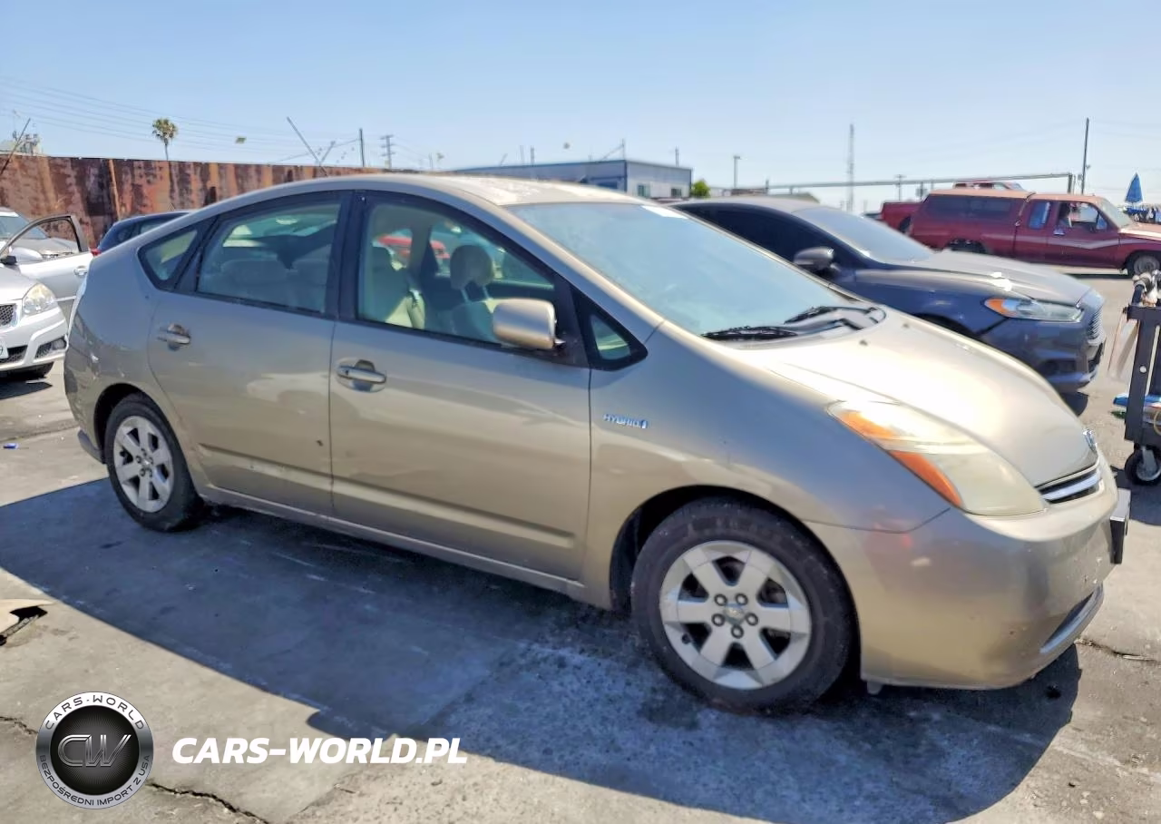 2008 Toyota Prius Base VIN:JTDKB20U283340987 - 4