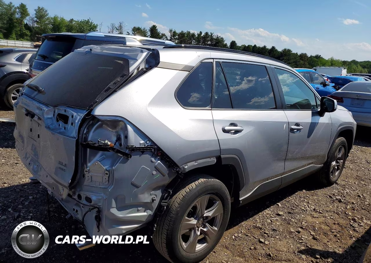 2023 Toyota Rav4 Xle VIN:2T3P1RFV7PC382988 - 3