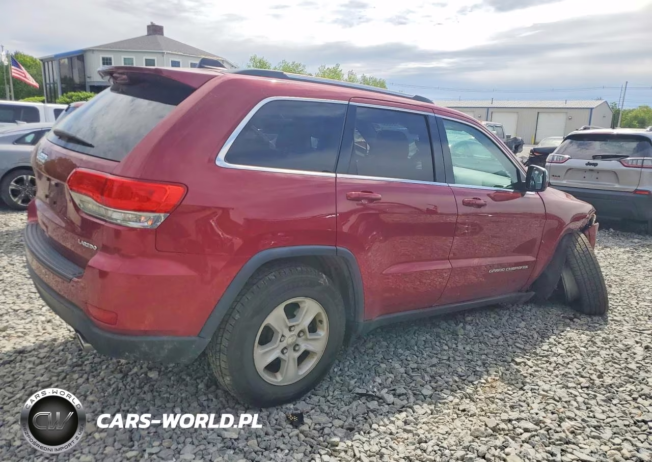 2015 Jeep Grand Cherokee Laredo VIN:1C4RJFAG8FC173971 - 3
