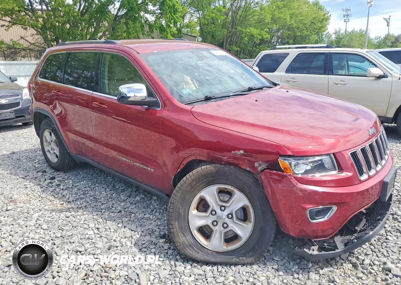 2015 Jeep Grand Cherokee Laredo VIN:1C4RJFAG8FC173971 - 4