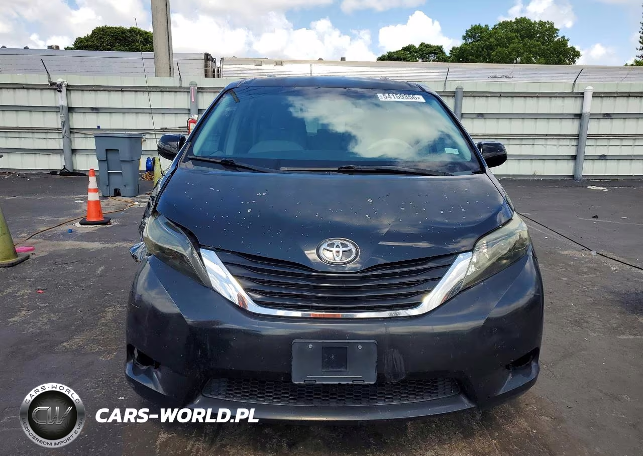 2011 Toyota Sienna Le VIN:5TDKK3DC3BS105852 - 5