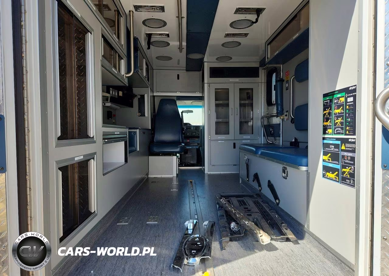2013 Ford Econoline VIN:1FDXE4FS6DDA11417 - 10