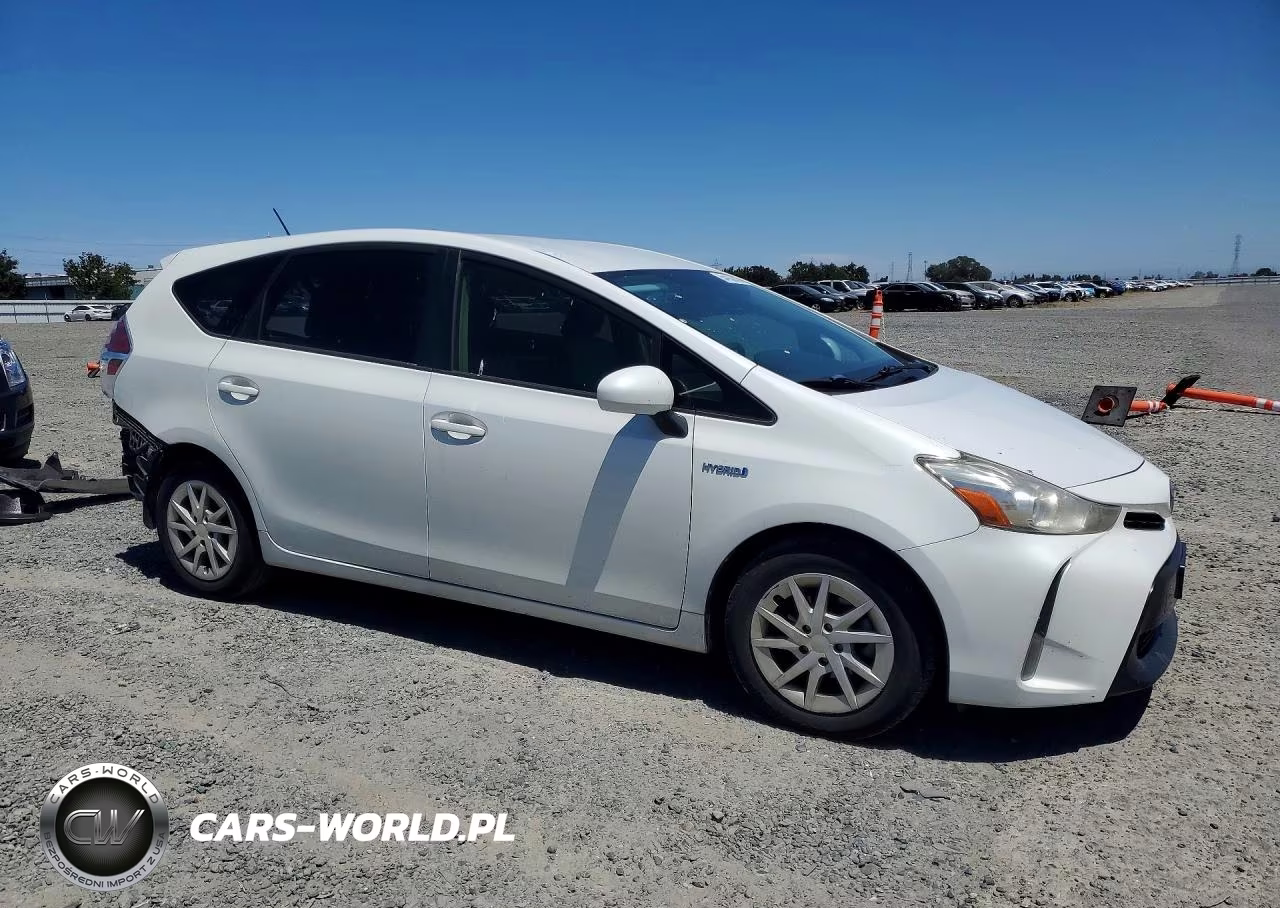 2016 Toyota Prius V Three VIN:JTDZN3EU7GJ053319 - 4