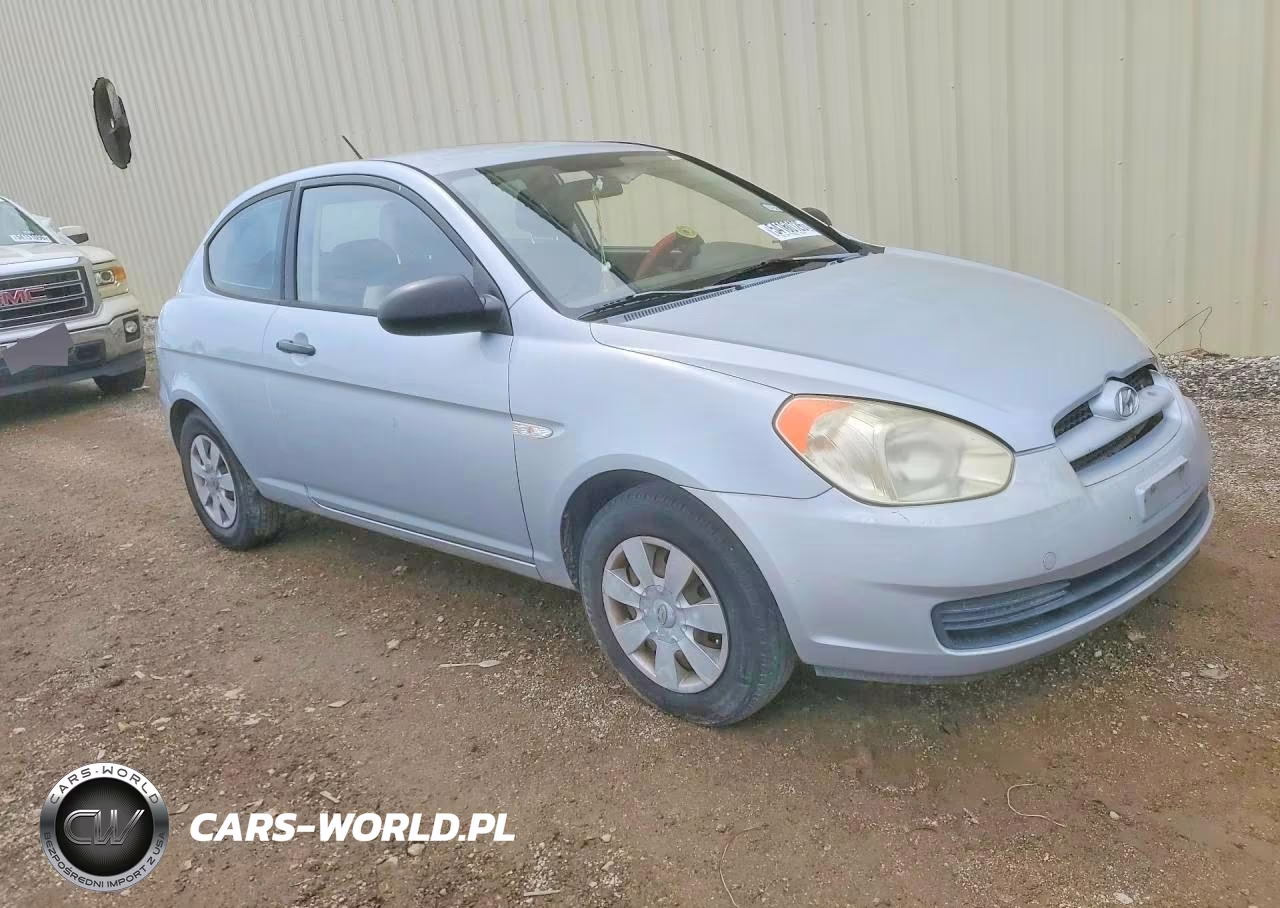 2007 Hyundai Accent Gs VIN:KMHCM36C37U044951 - 4