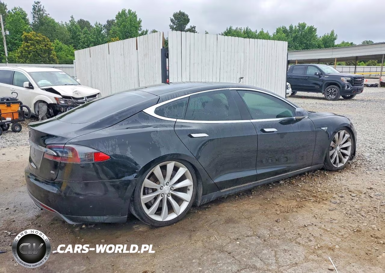 2013 Tesla Model S VIN:5YJSA1CN6DFP15634 - 3