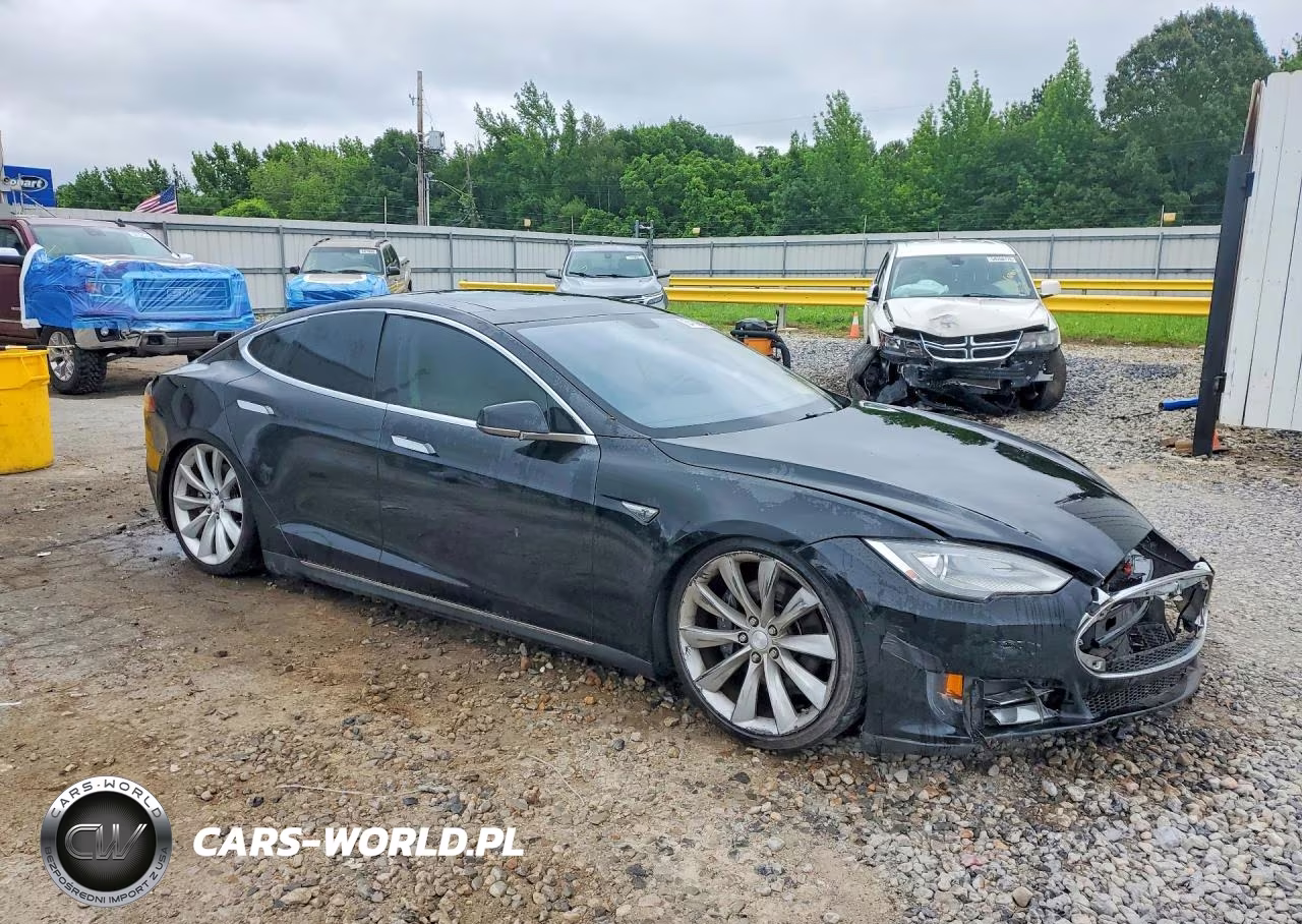 2013 Tesla Model S VIN:5YJSA1CN6DFP15634 - 4