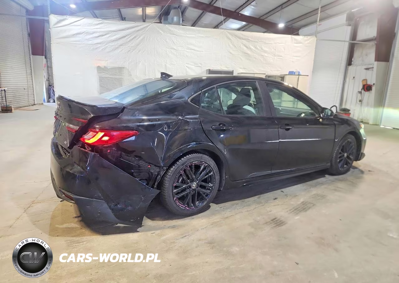 2025 Toyota Camry Se VIN:4T1DAACK2SU077039 - 3