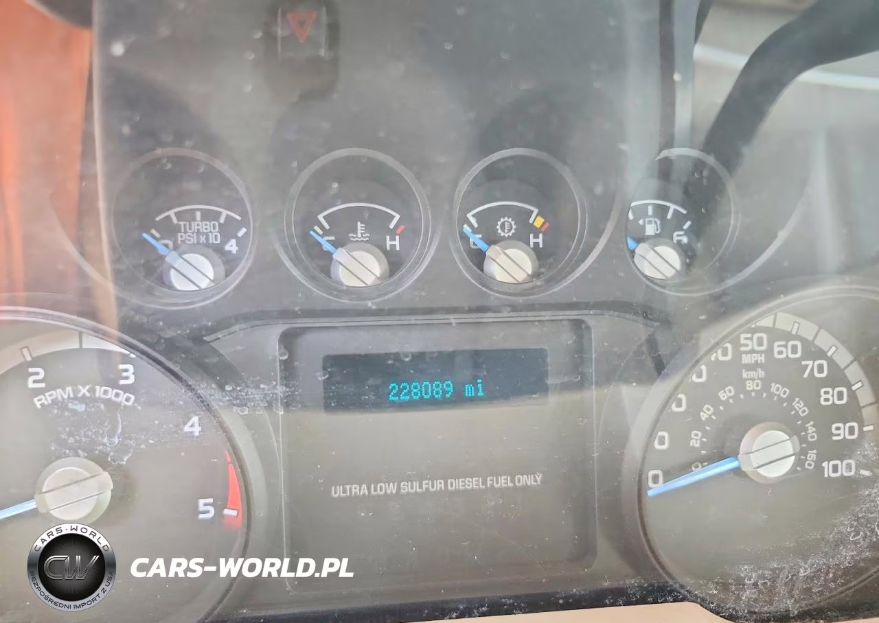 2012 Ford F550 Super Duty VIN:1FDUF5HT3CEB96532 - 9