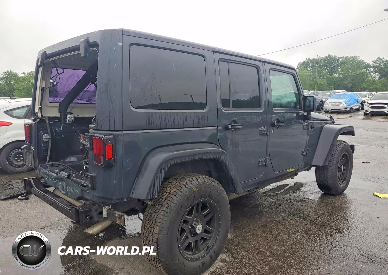 2016 Jeep Wrangler Unlimited Sport VIN:1C4BJWDGXGL246031 - 3