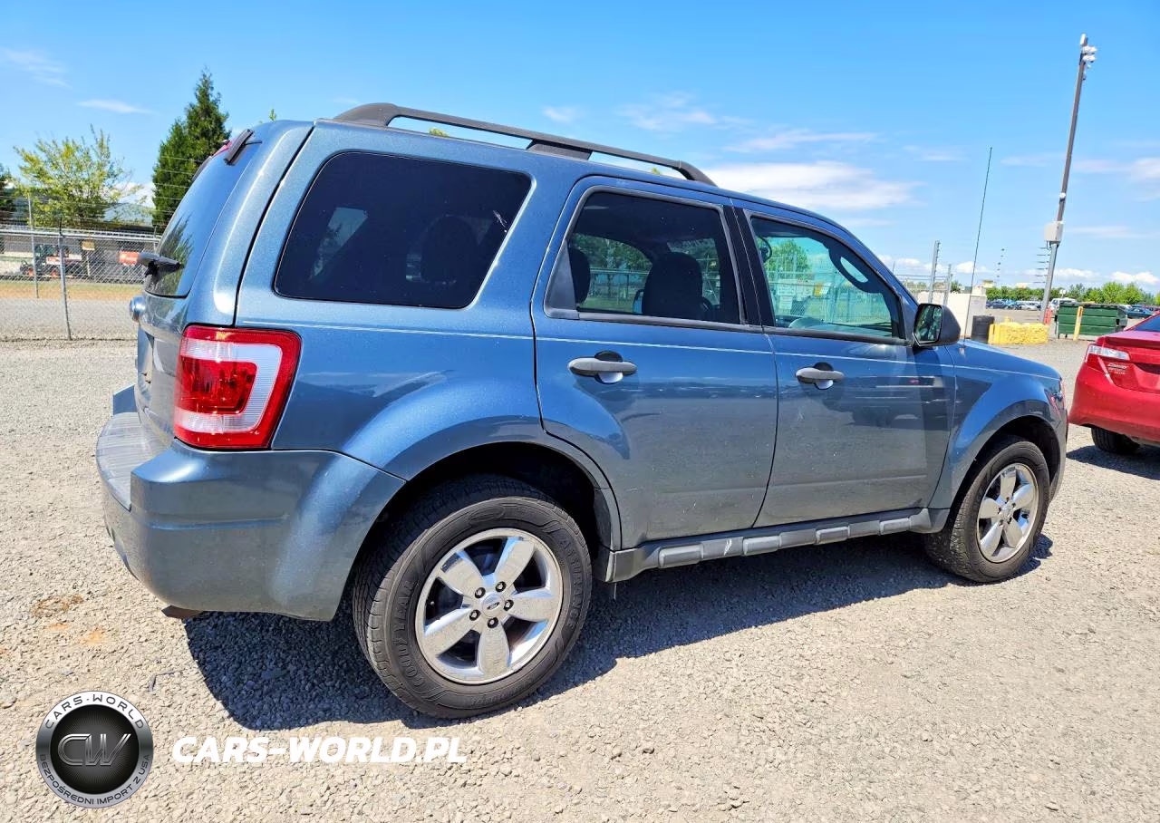 2010 Ford Escape Xlt VIN:1FMCU9D70AKB95600 - 3