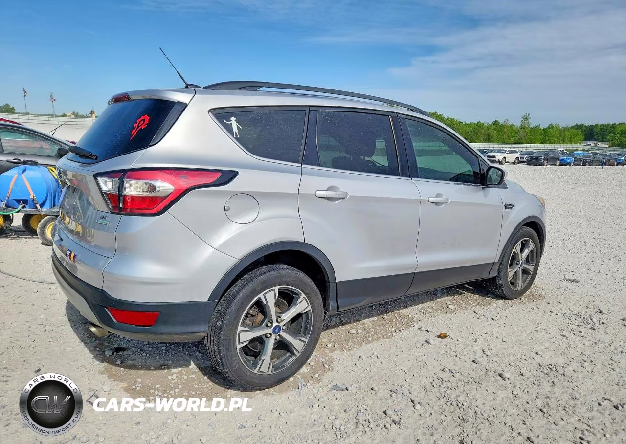 2017 Ford Escape Se VIN:1FMCU0G94HUB84476 - 3