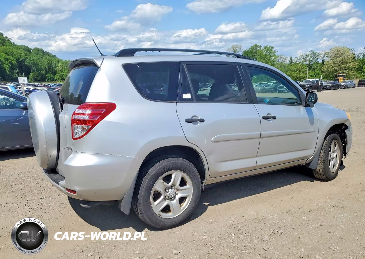 2010 Toyota Rav4 Base VIN:JTMBF4DV6AD024513 - 3