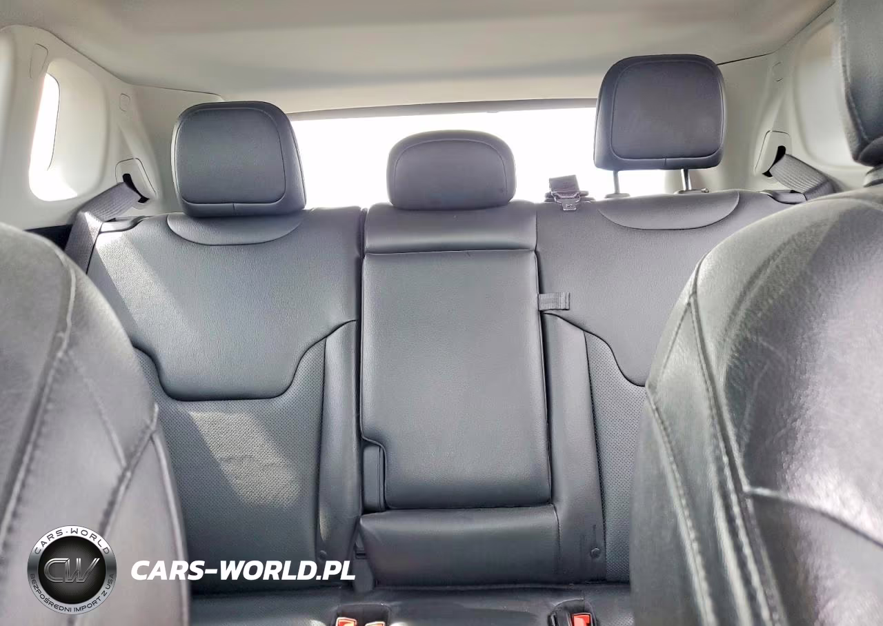 2022 Jeep Compass Latitude Lux VIN:3C4NJDFB0NT210174 - 10