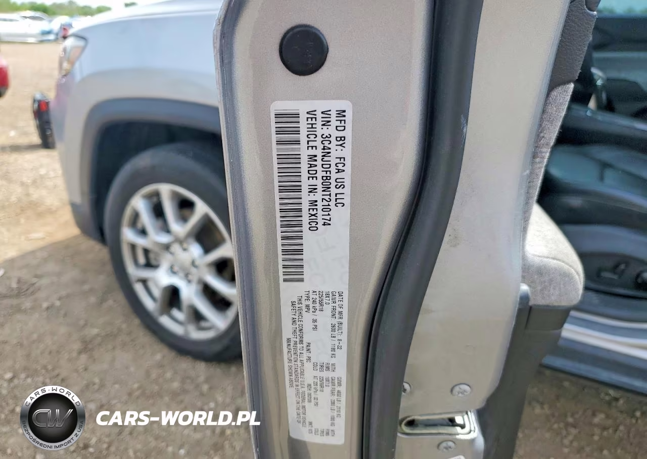 2022 Jeep Compass Latitude Lux VIN:3C4NJDFB0NT210174 - 13