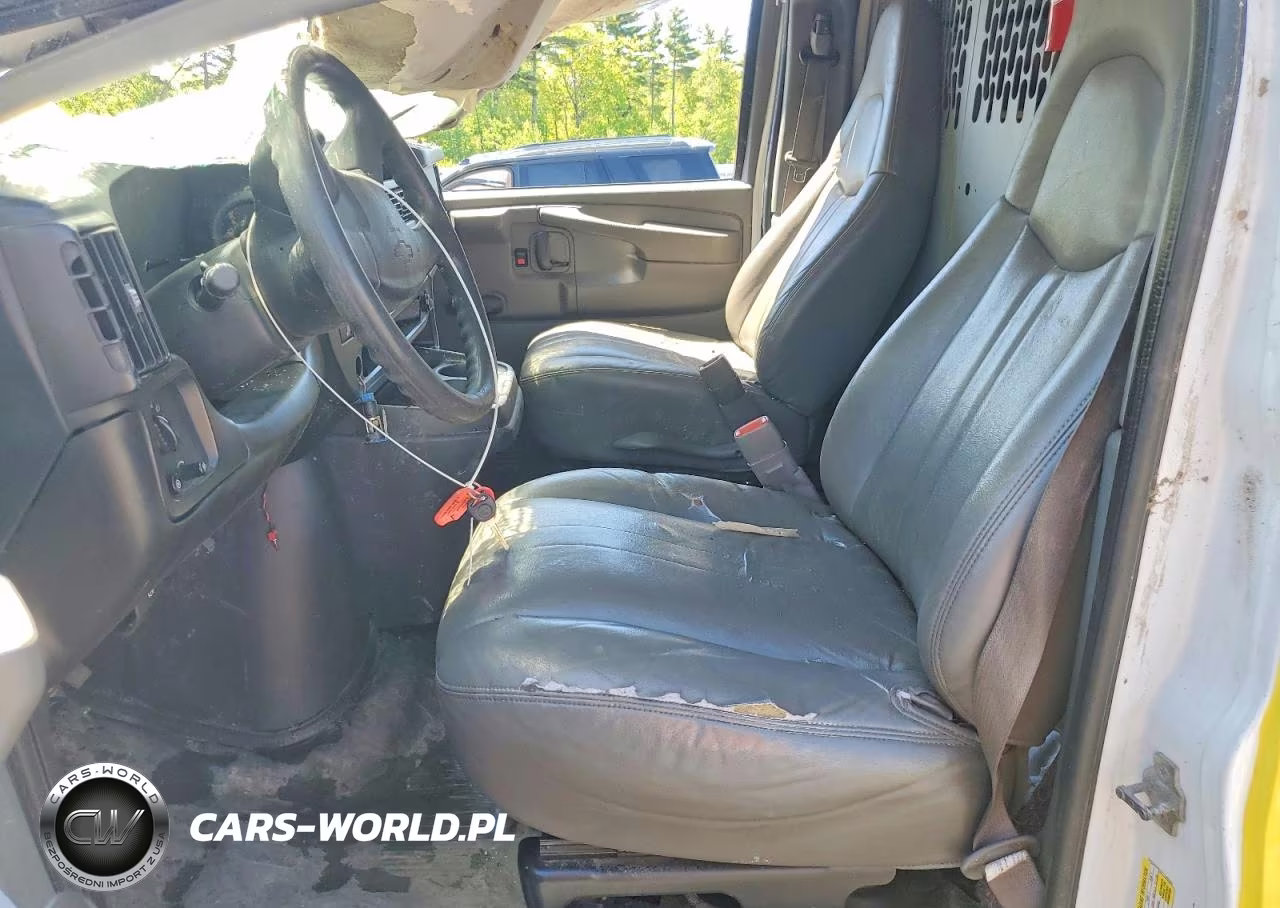 2007 Chevrolet Express G2500 VIN:1GCGG25V271242559 - 7