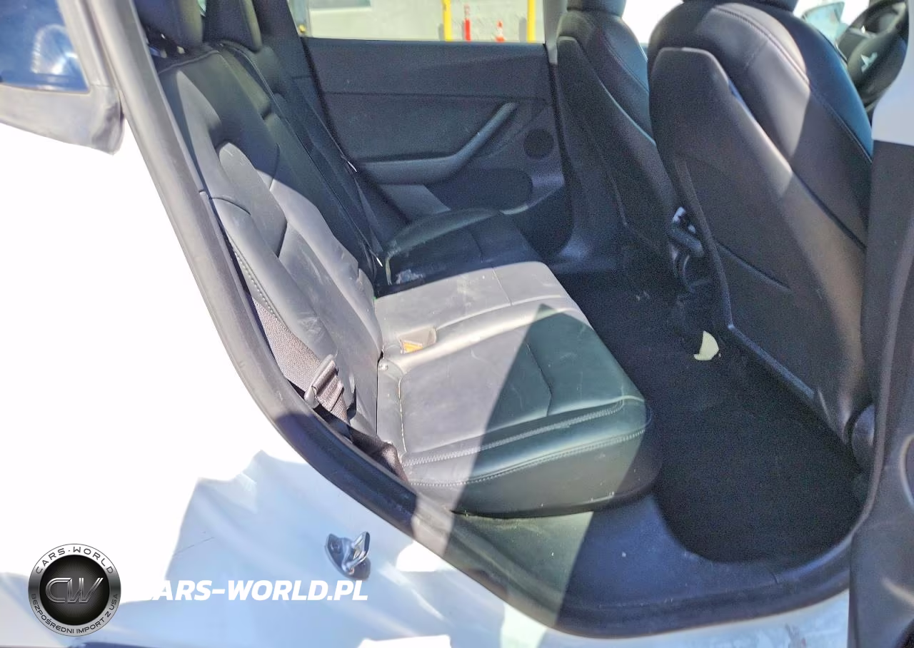 2022 Tesla Model Y VIN:7SAYGDEE9NF458478 - 10
