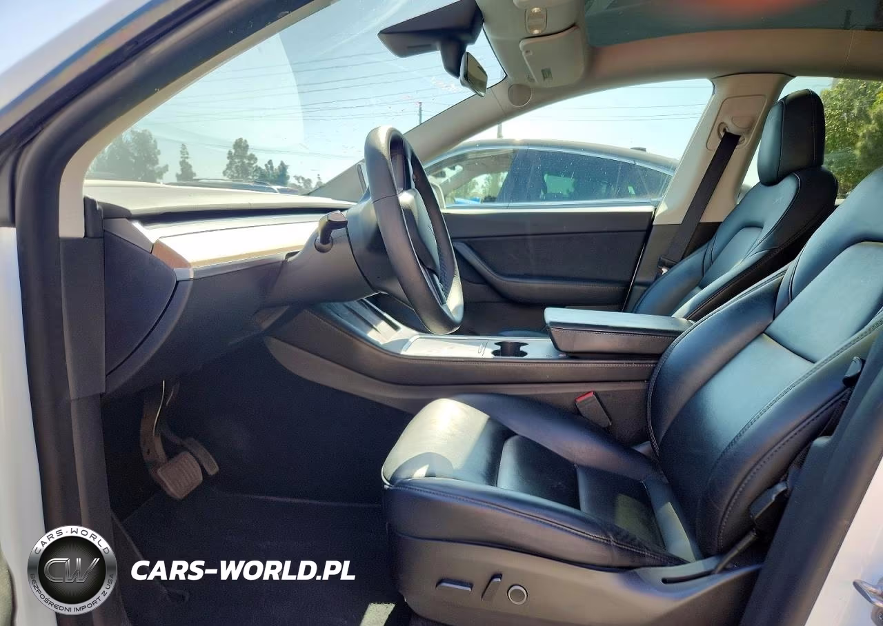 2022 Tesla Model Y VIN:7SAYGDEE9NF458478 - 7