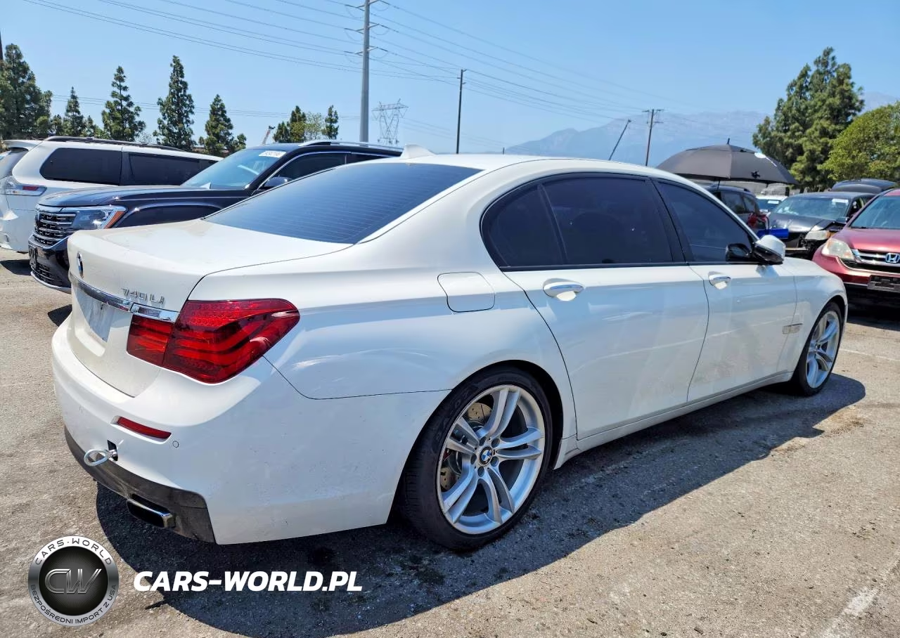2013 BMW 740 Lxi VIN:WBAYF4C56DD127525 - 3