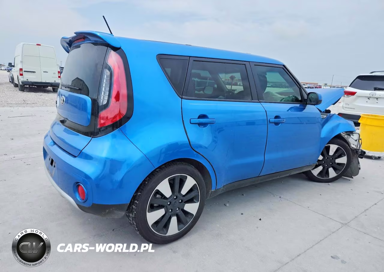 2018 Kia Soul + VIN:KNDJP3A50J7578460 - 3