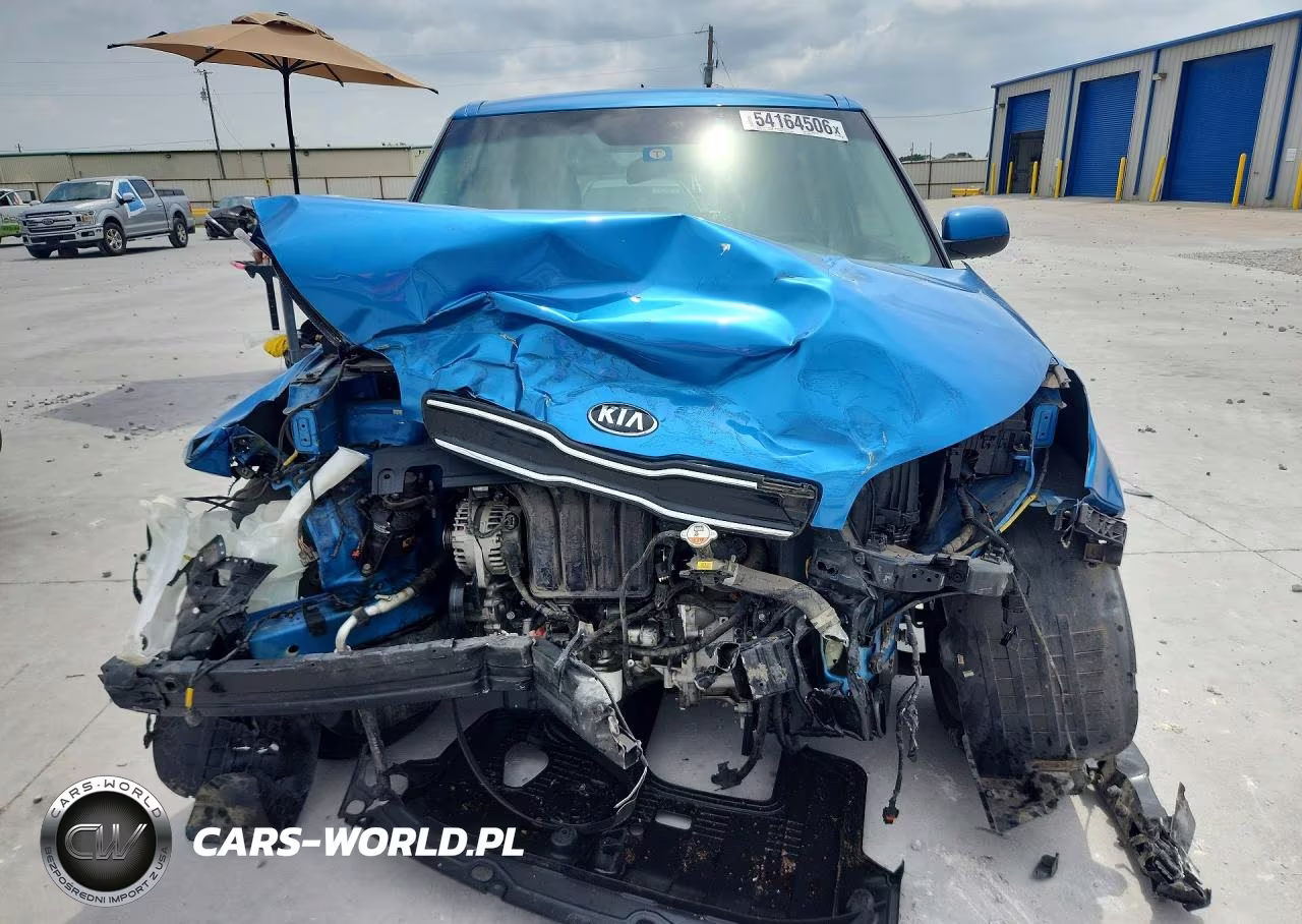 2018 Kia Soul + VIN:KNDJP3A50J7578460 - 5
