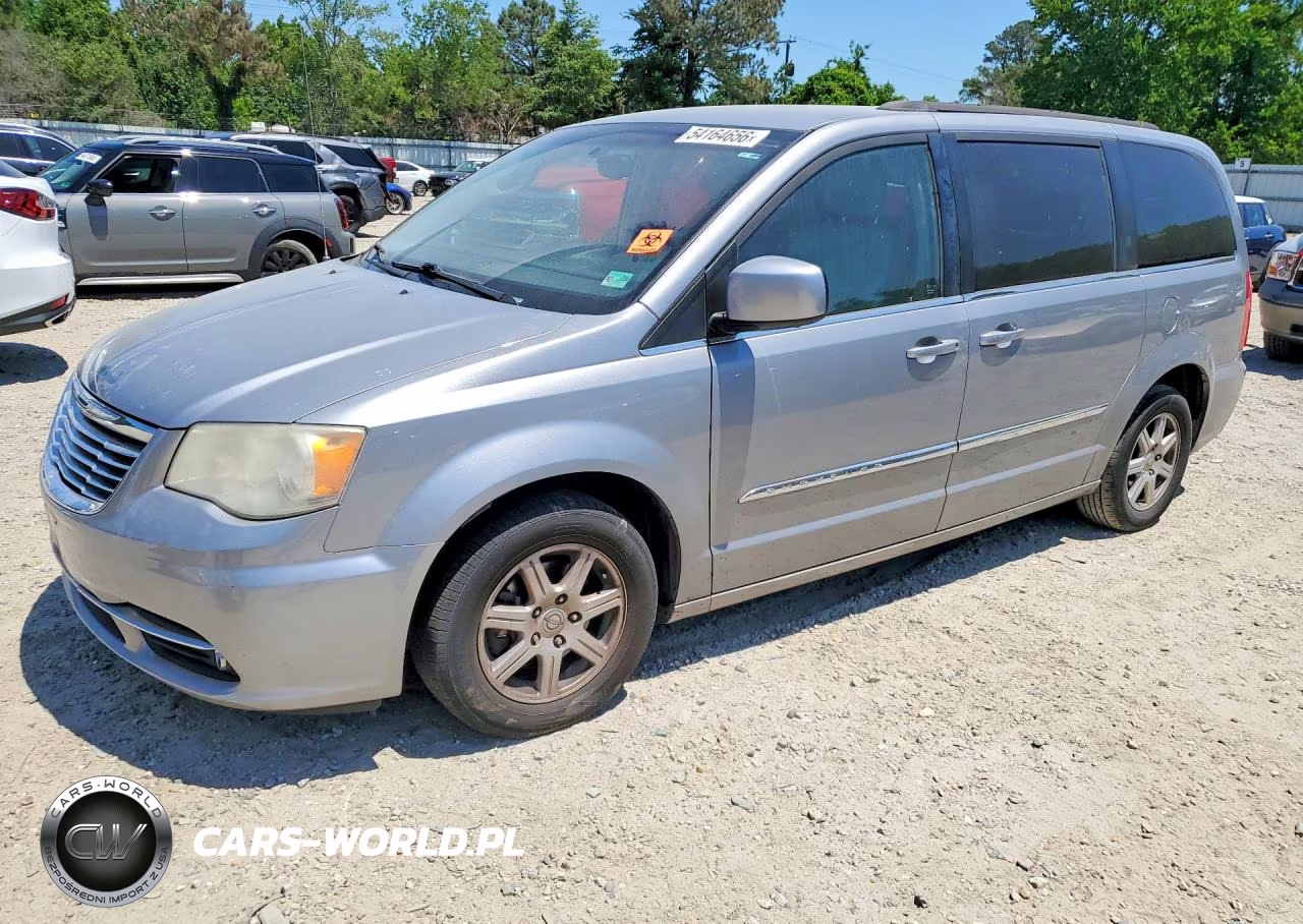 2013 Chrysler Town & Country Touring