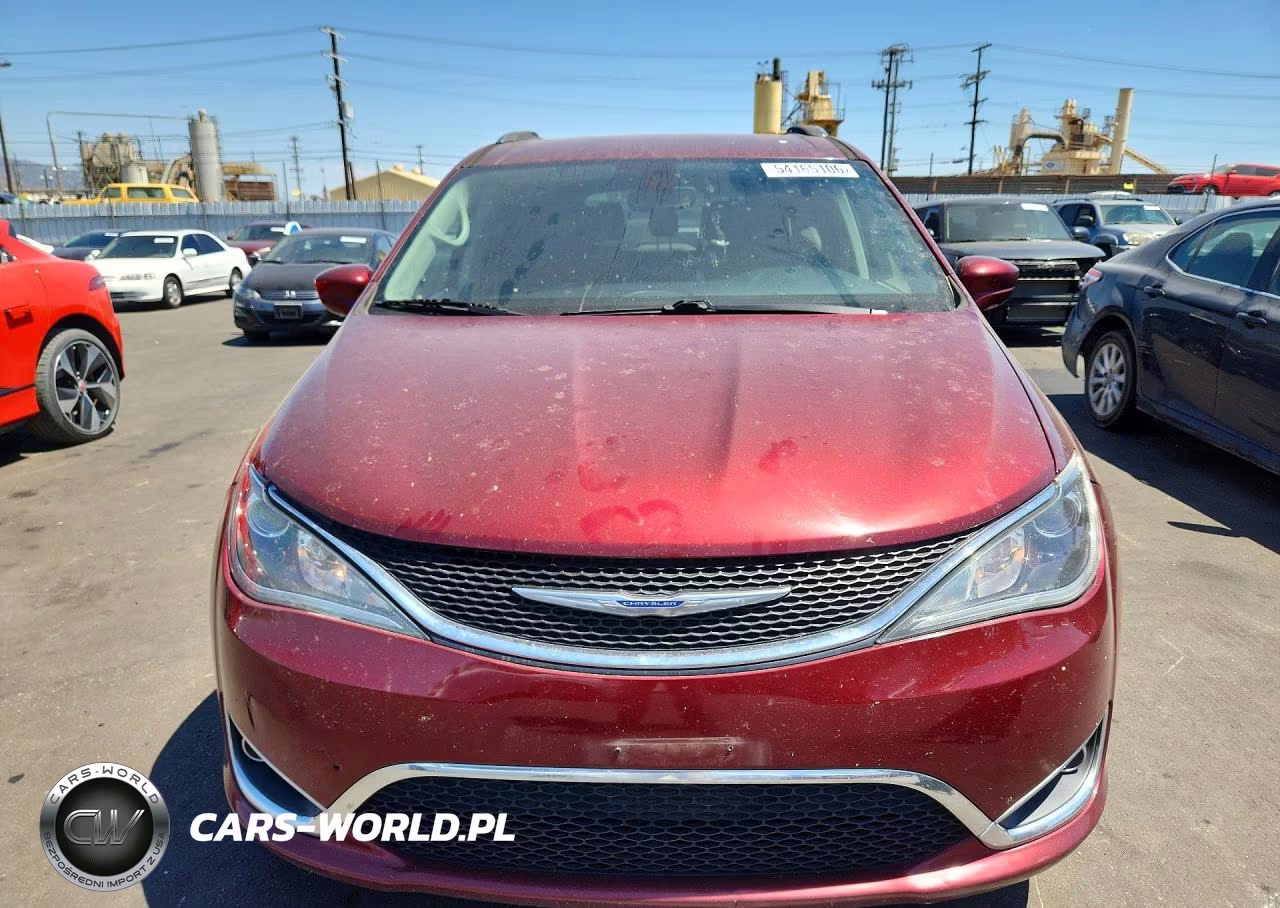 2020 Chrysler Pacifica Touring L VIN:2C4RC1BG7LR276992 - 5