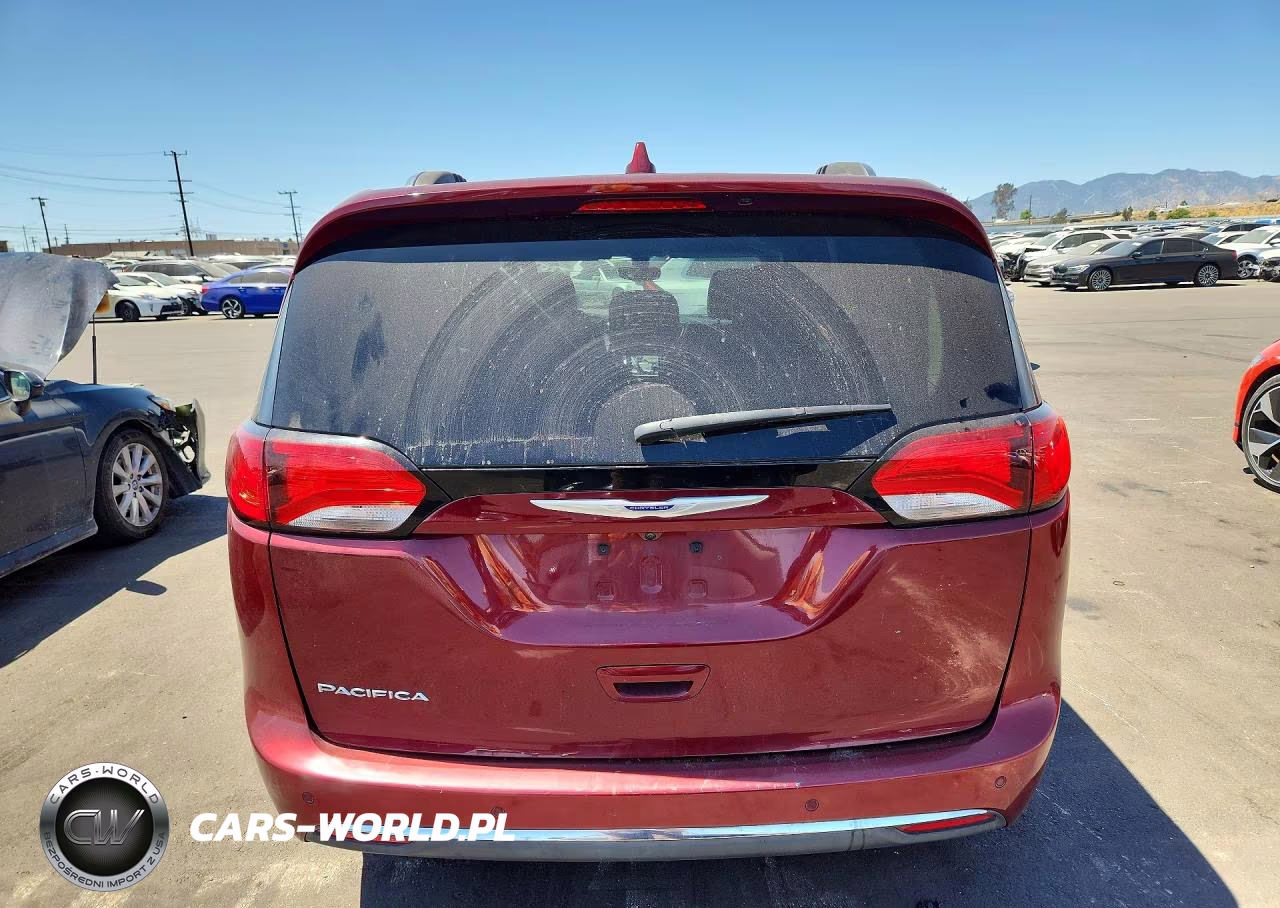 2020 Chrysler Pacifica Touring L VIN:2C4RC1BG7LR276992 - 6